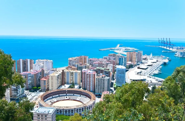 Málaga: A Journey Through Centuries of History and Architectural Marvels